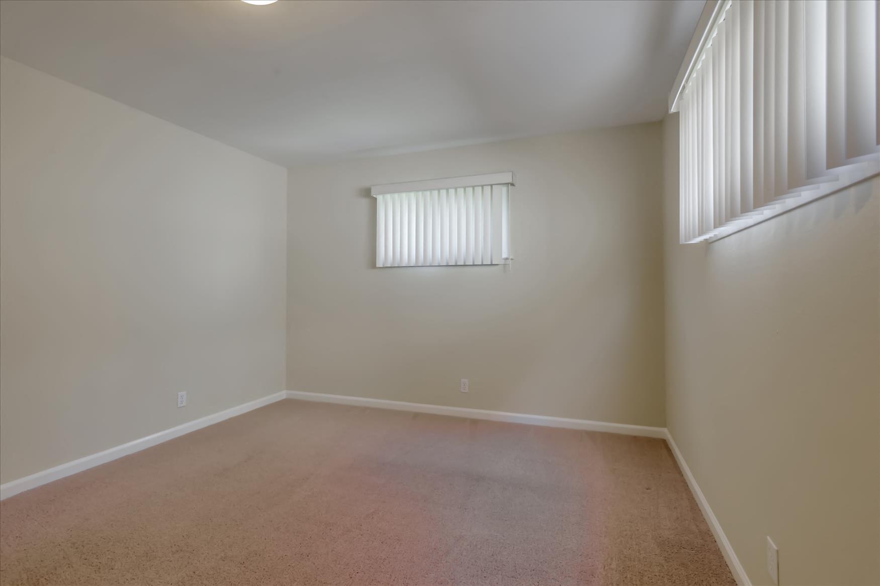 Middle Park Apartments photo 2